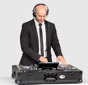 DJ & MC James